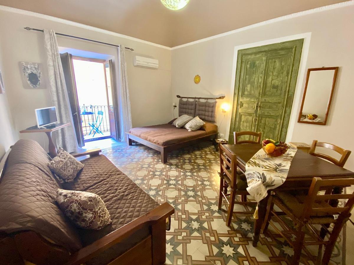 تْشيفالو Maison Bordonaro المظهر الخارجي الصورة