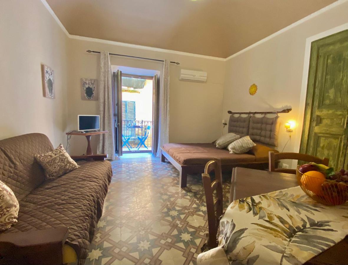 تْشيفالو Maison Bordonaro المظهر الخارجي الصورة